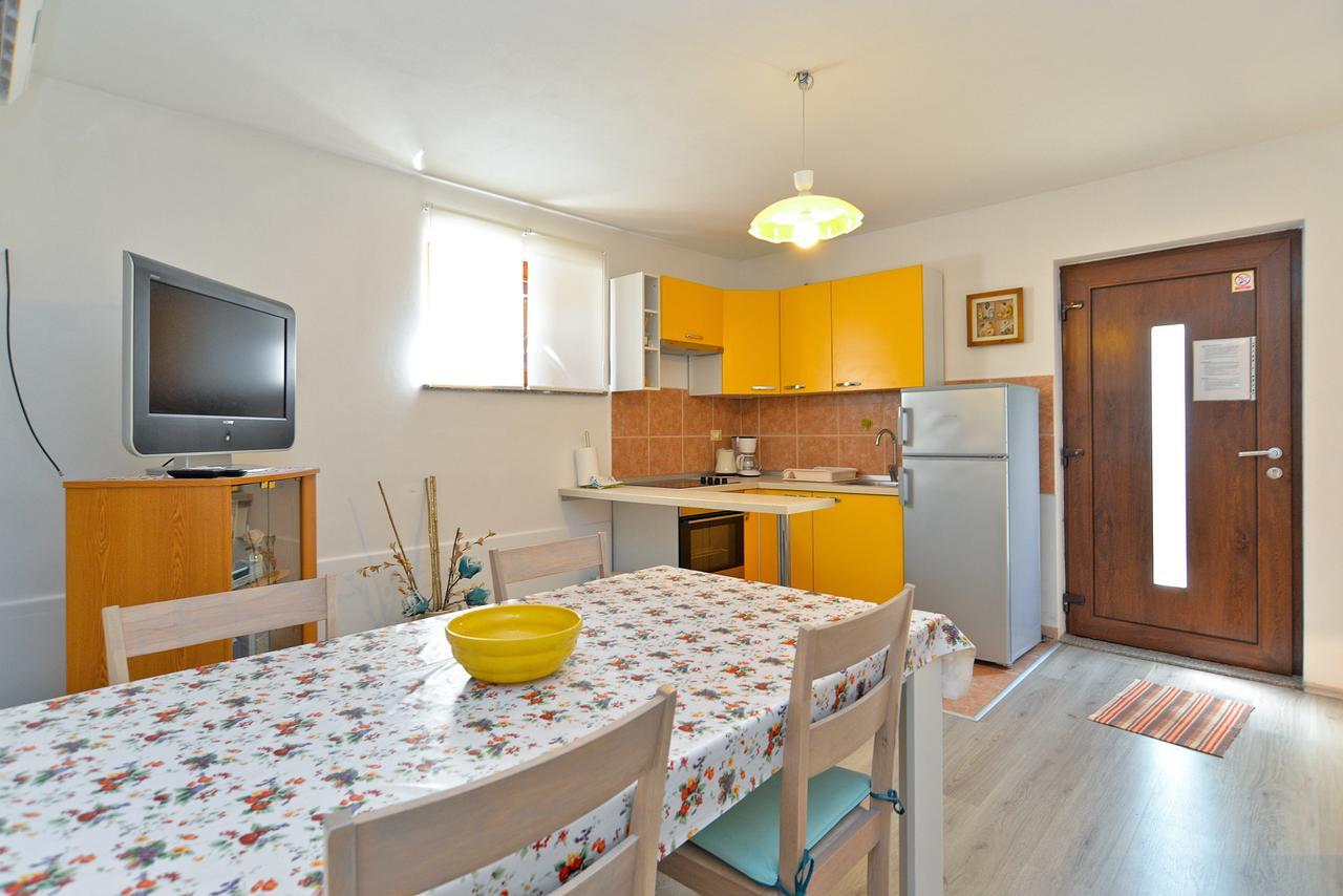 Apartments Chiara 877 普拉 外观 照片