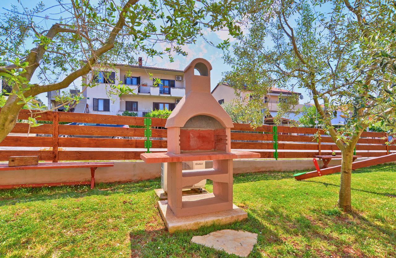 Apartments Chiara 877 普拉 外观 照片