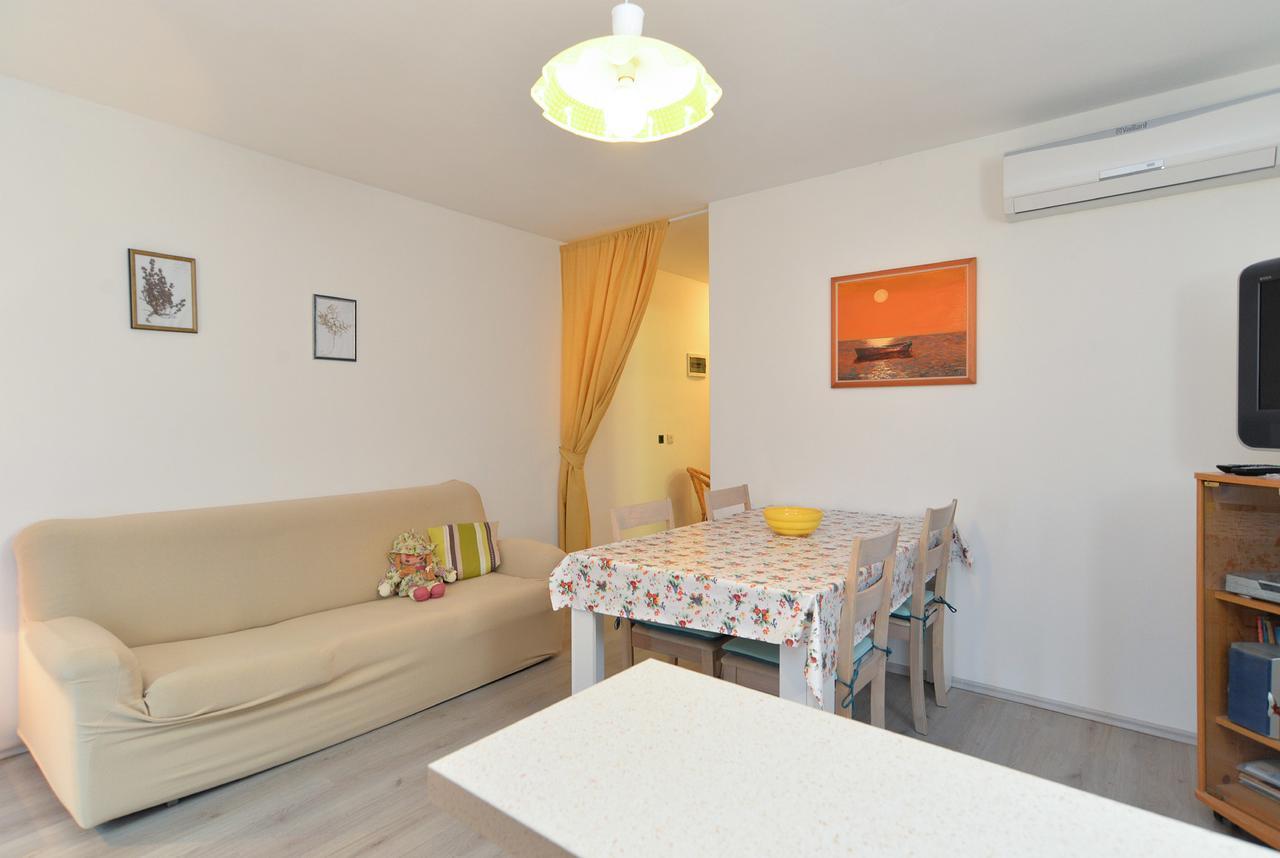 Apartments Chiara 877 普拉 外观 照片