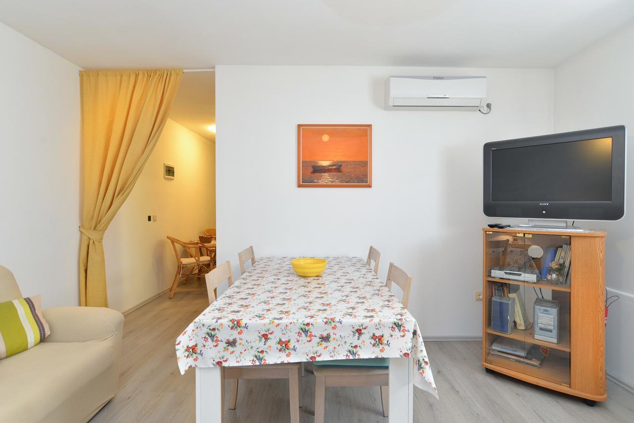 Apartments Chiara 877 普拉 外观 照片