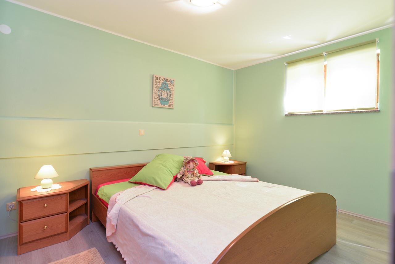 Apartments Chiara 877 普拉 外观 照片